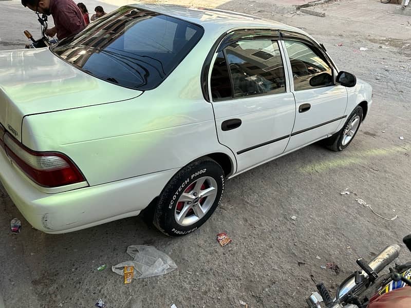 Toyota Corolla 2.0 D 2000 4