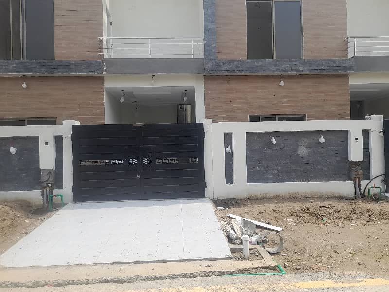 Prime Location 5 Marla House In Central DHA Defence For sale 0