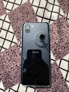 AQUOS R2 4/64 Non pta 0