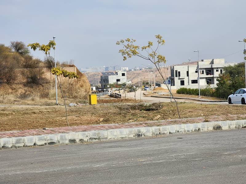 Residential Plot Of 2450 Square Feet In DHA Phase 3 - Block B Is Available 9