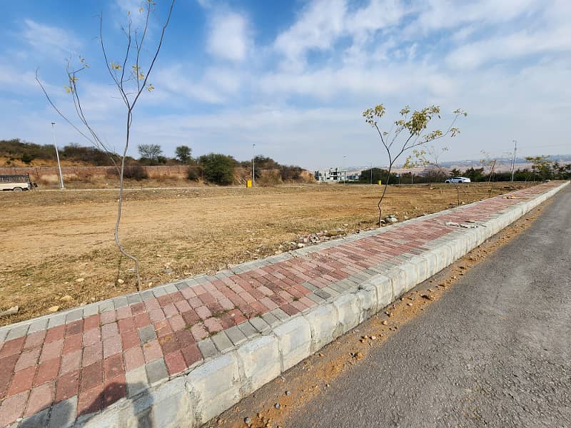 Residential Plot Of 2450 Square Feet In DHA Phase 3 - Block B Is Available 13