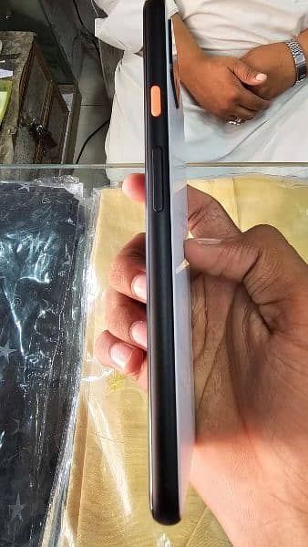 pixel 4xl new condition 4