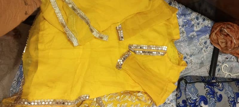 yellow mehndi dress 2