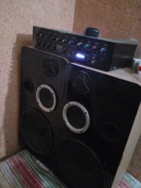 speaker's 0