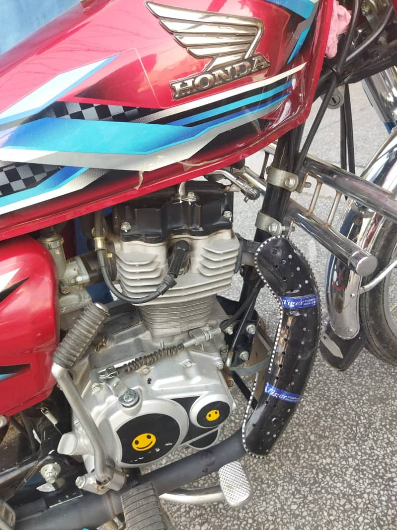 Honda CG 125 2024 3