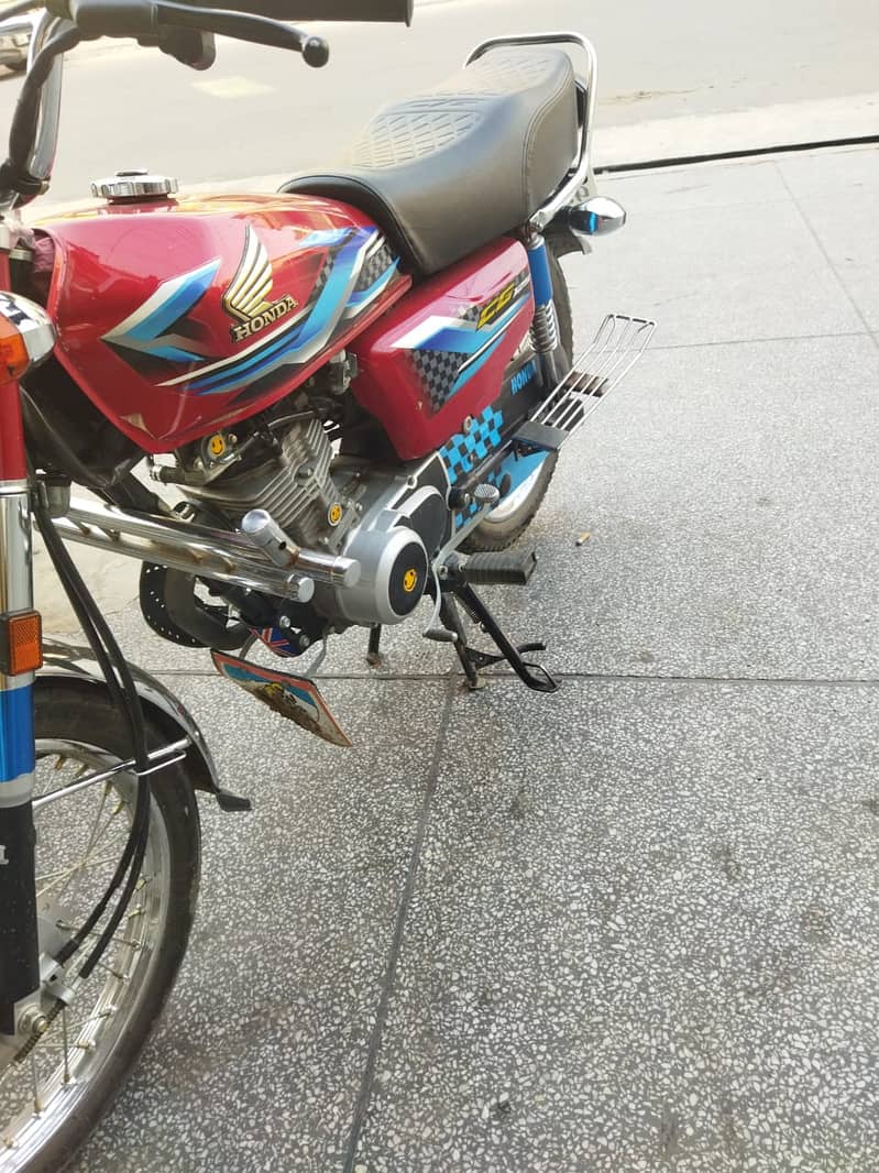 Honda CG 125 2024 6