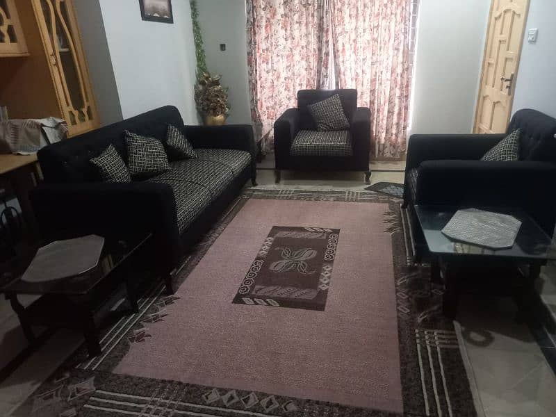 5 seater sofa with 3 tables 3