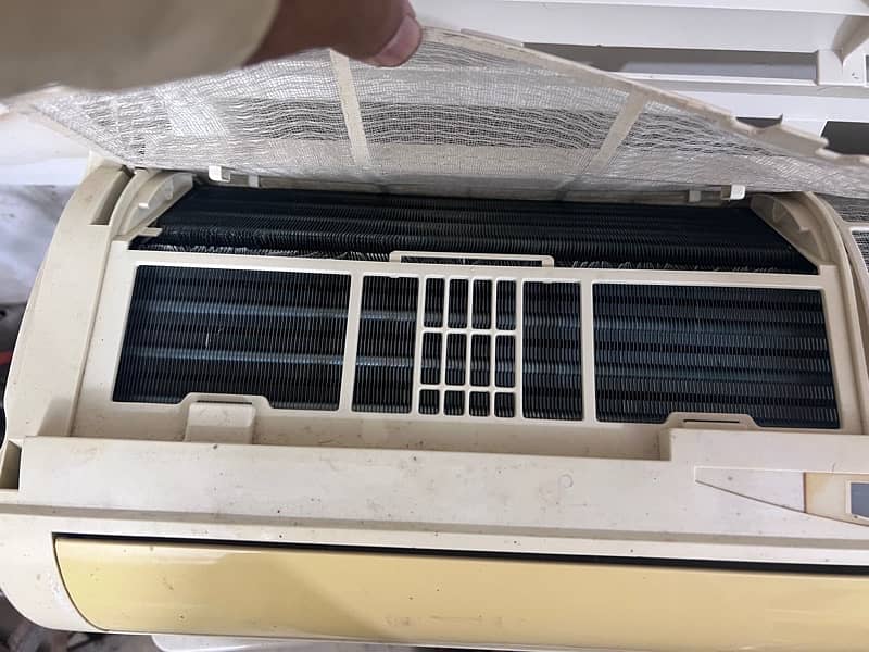 sabro 1 ton split ac non inverter behtareen condition 5