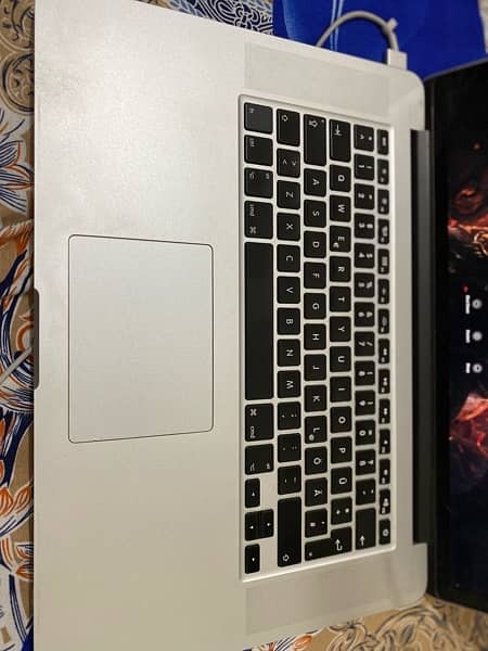 Macbook 2015 Pro 15 inches 1