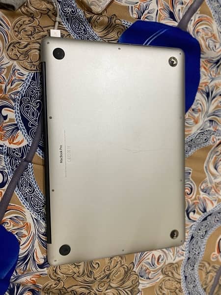 Macbook 2015 Pro 15 inches 4