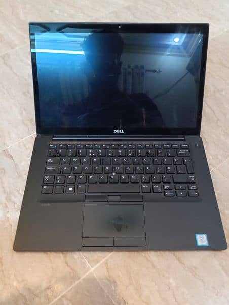 Dell Latitude 7480, intel core i5, 6th Generation. 3