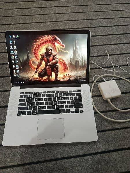 Apple MacBook Pro Retina 15.5" 1