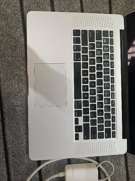 Apple MacBook Pro Retina 15.5" 3