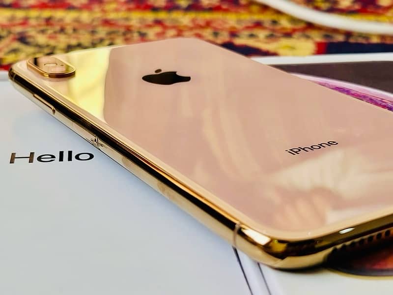 Exchange with Android IPHONE Xs Max With Box 10/10 condition 1