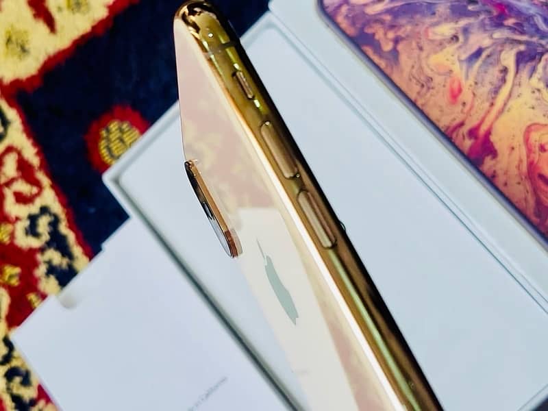 Exchange with Android IPHONE Xs Max With Box 10/10 condition 8