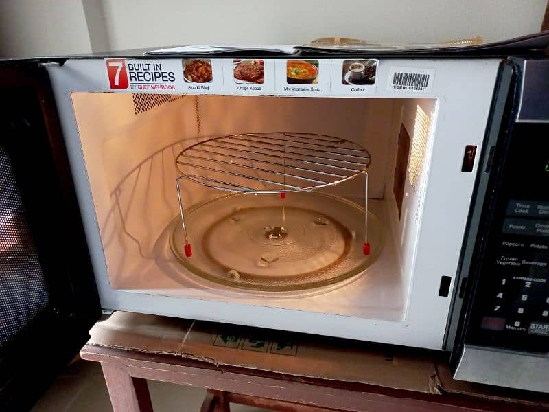 Dawlance Grilling Microwave Oven 7