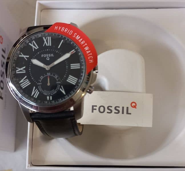 Men watch/Luxury watch/Fossil Hybrid Smartwatch USA 3