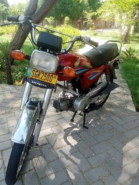 Honda cd 70 9