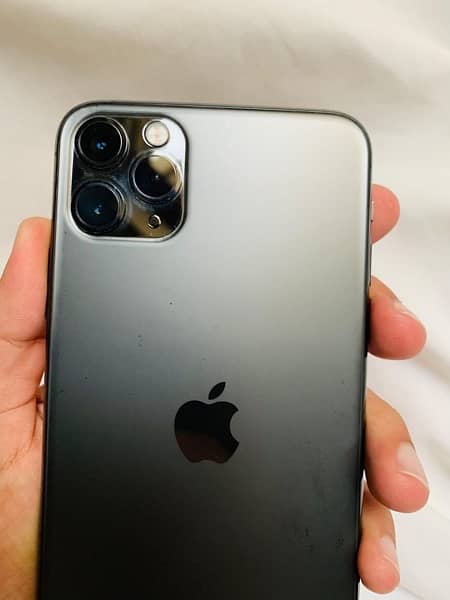 iPhone 11 Pro max non pta 5