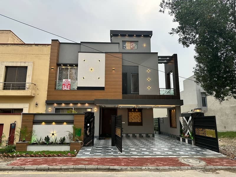 10 Marla brand new luxury house for sale 0