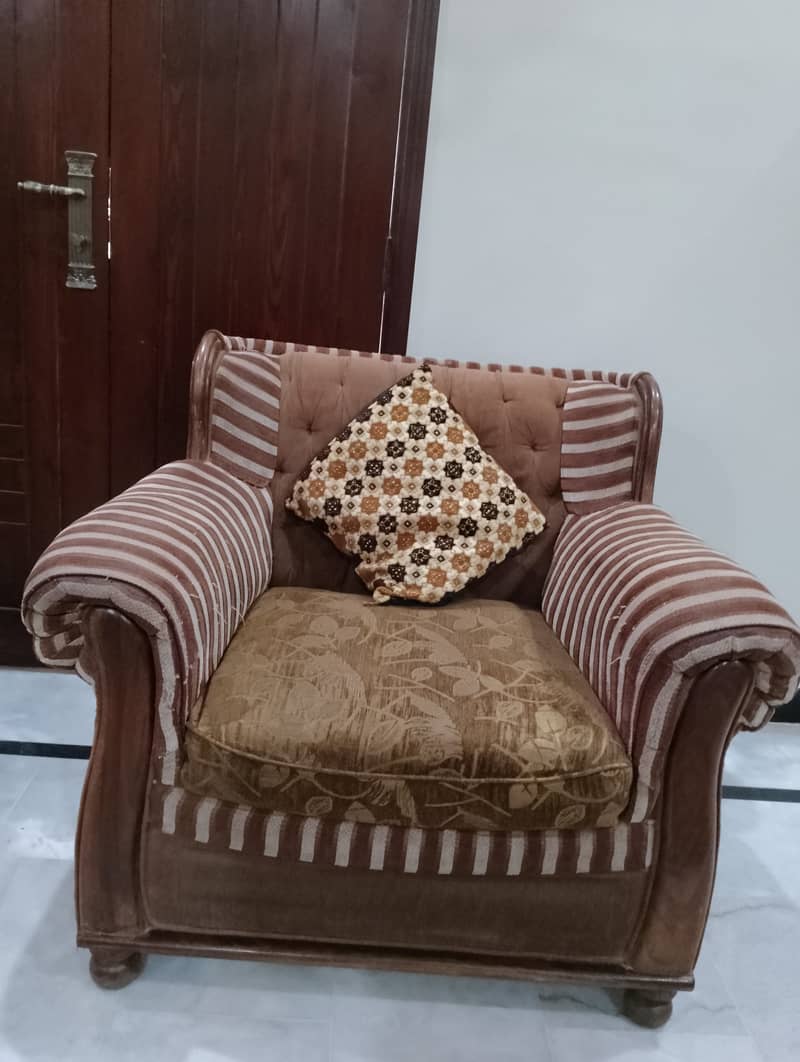 Sofa Set In good condition for sale 1