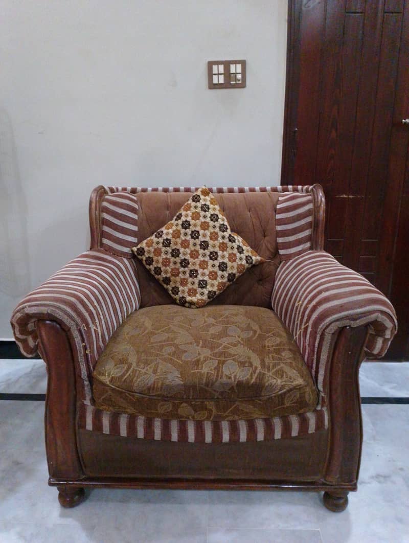 Sofa Set In good condition for sale 3