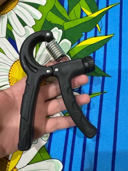 weight adjustable hand gripper 7