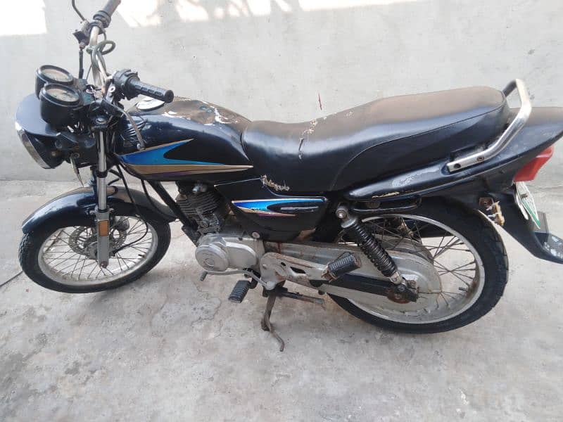 Honda 125 Cc Deluxe 5