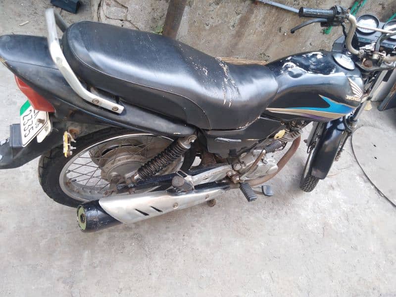 Honda 125 Cc Deluxe 7