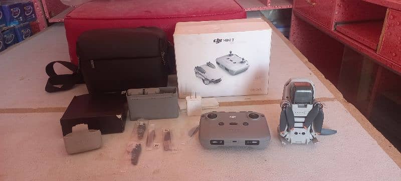 DJI mini 2 with fly more combo kit 4