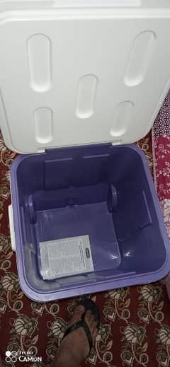 Trolly ice box Urgent sale