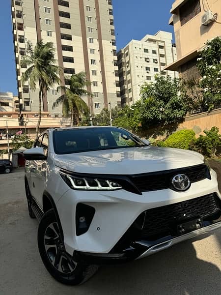 Toyota Fortuner Legender 2023 9