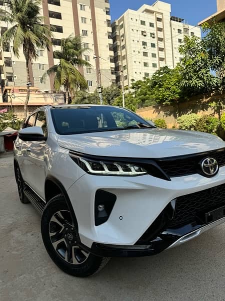 Toyota Fortuner Legender 2023 13