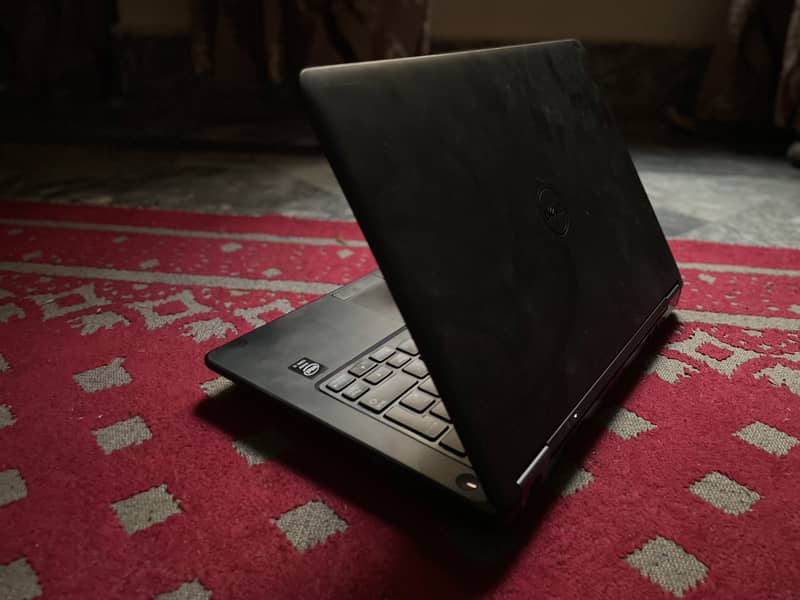 Dell Latitude E7250 Intel Core i5 5th Gen 2