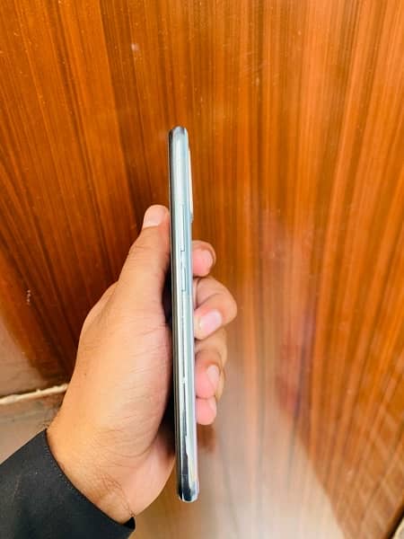 Aslam o Alikum Im selling S1 vivo 3