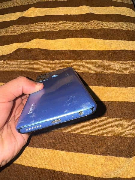 Infinix Hot20i 8/128 (10/6 condition) 8