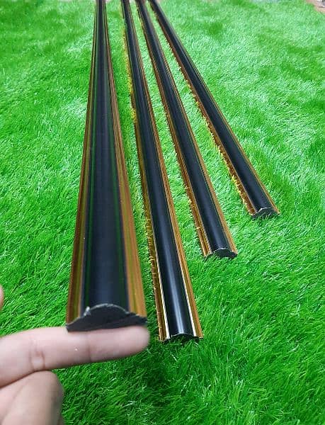 French molding, pvc gola, wallpaper, window blinds, artificial grass 5