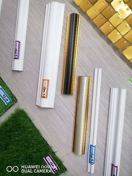 French molding, pvc gola, wallpaper, window blinds, artificial grass 7