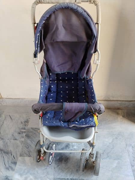 Pram/Stroller for kids 3