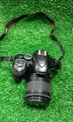 Nikon d5300 with lense with 32gb card