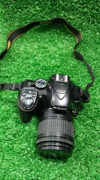 Nikon d5300 with lense with 32gb card 4