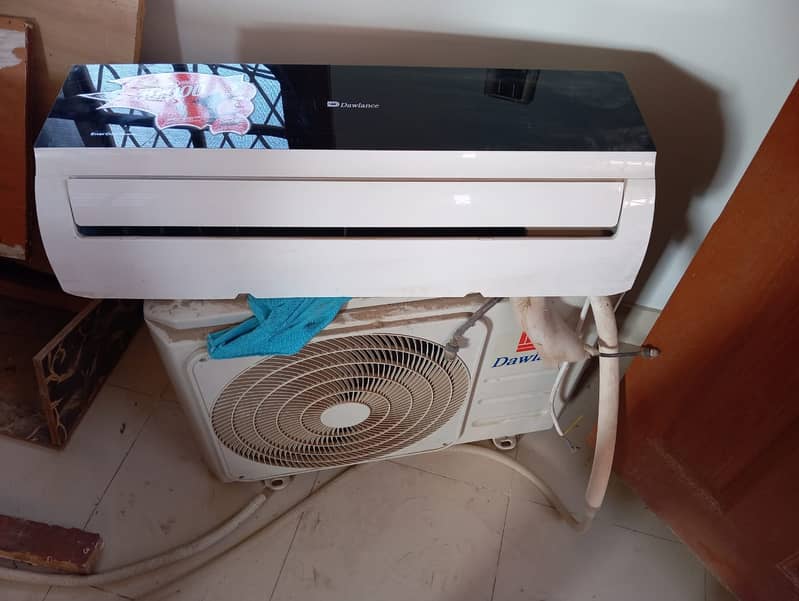 "Dawlance Enercon Inverter/1 ton ac/dc inverter/10/10 condition ac" 1