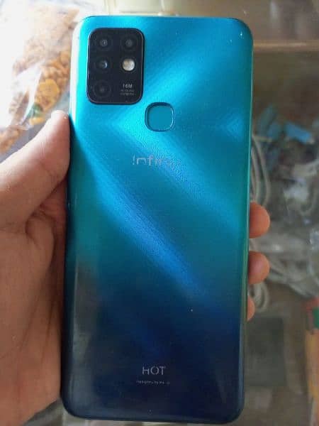 Infinix hot 10 6/128 5