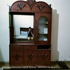 A DRESSING TABLE IN USED CONDITION