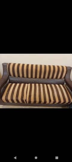 5 seater sofa urjent sale Abhi sale krna 03172740278 0