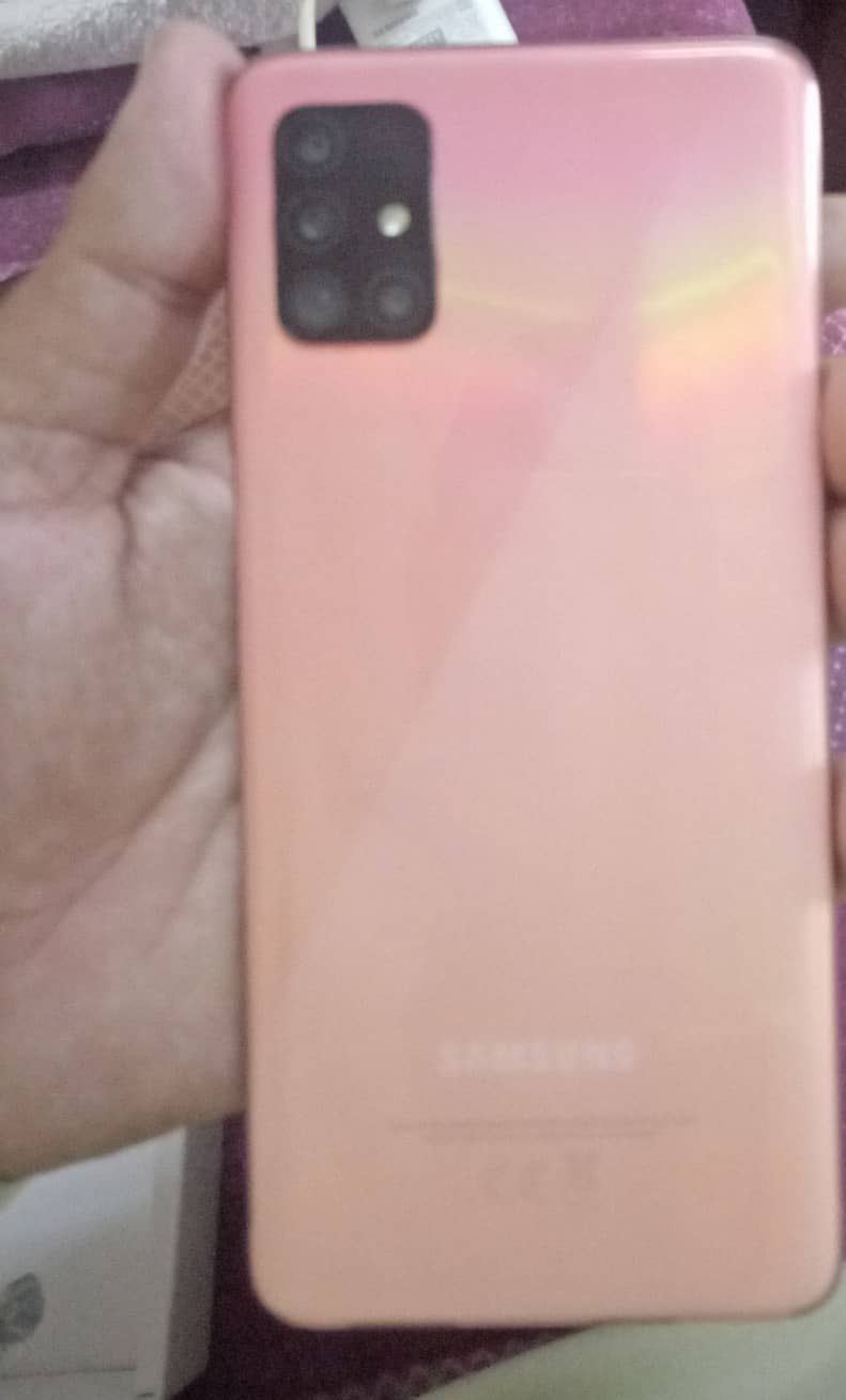 Samsung galaxy A51  8/128 1