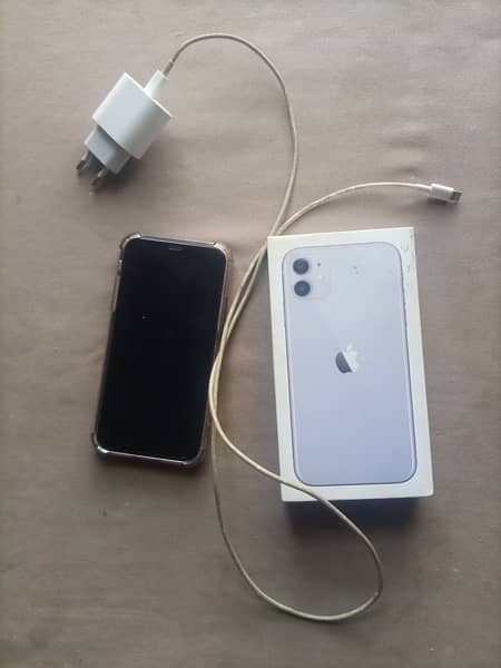 iPhone 11 128gb with box & charger all original 3