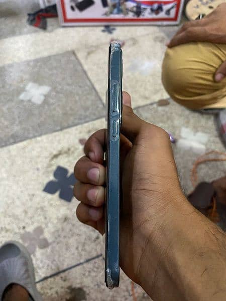 oppo reno 11F 1