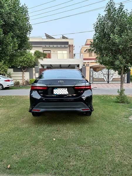 Toyota Altis Grande 2022 1