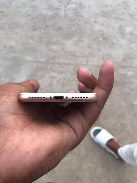 iPhone 8 pta 64gb 3